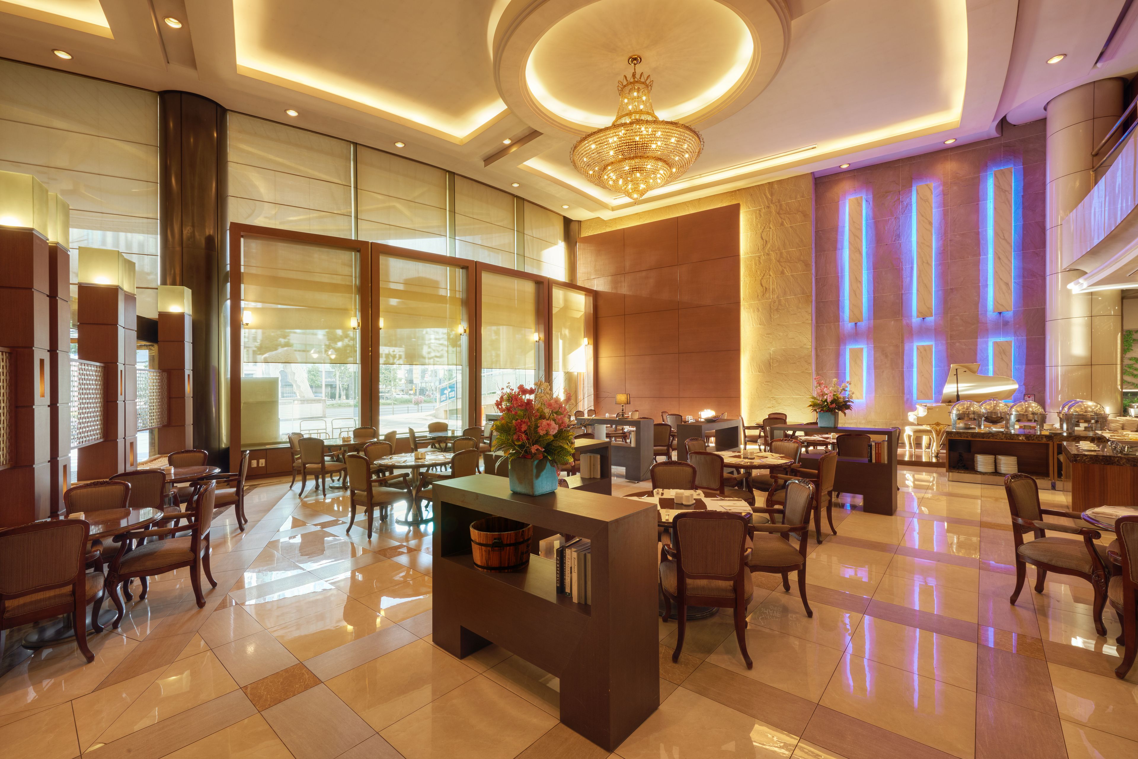 Daily buffet breakfast for a fee