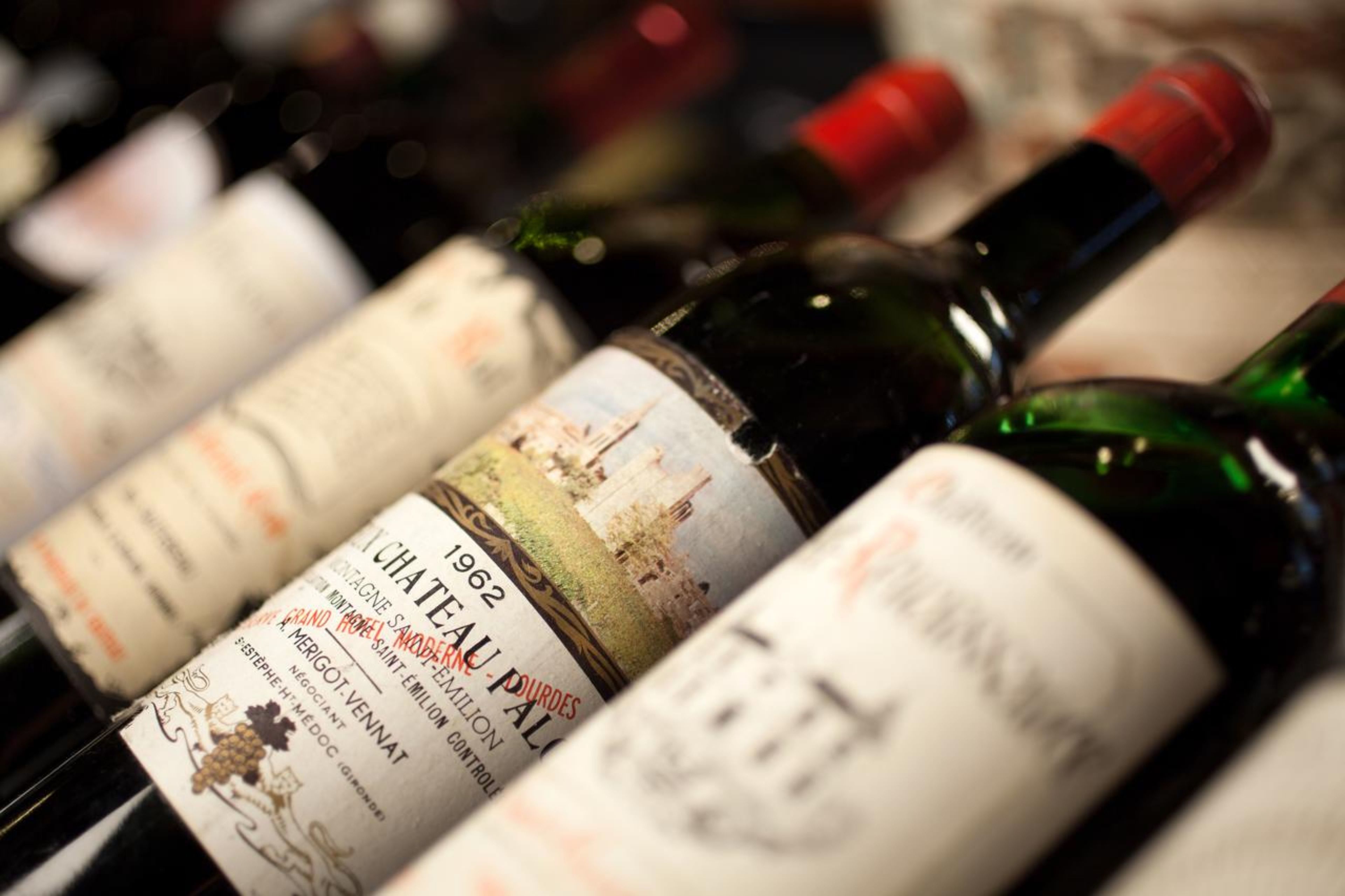 lunch and dinner served, mediterranean cuisine