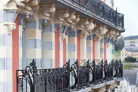 Front of property. Grand Hotel Moderne