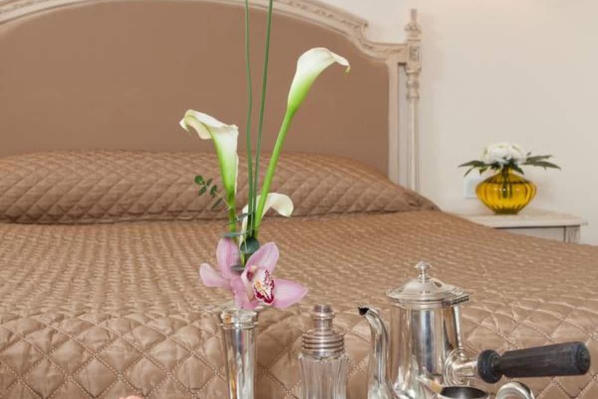 in-room safe, desk, soundproofing, free cots/infant beds