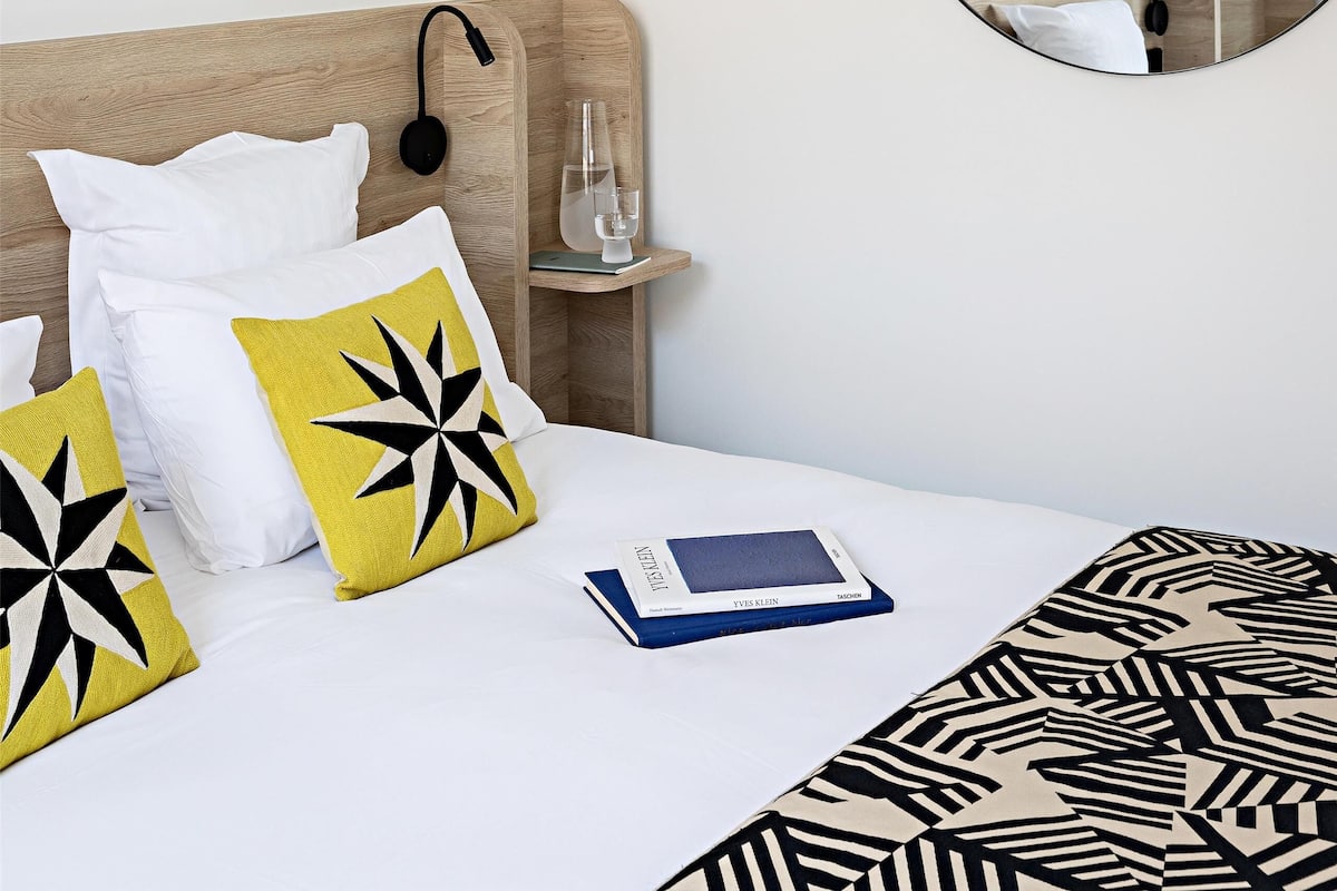 Superior Room, 1 Queen Bed, Non Smoking