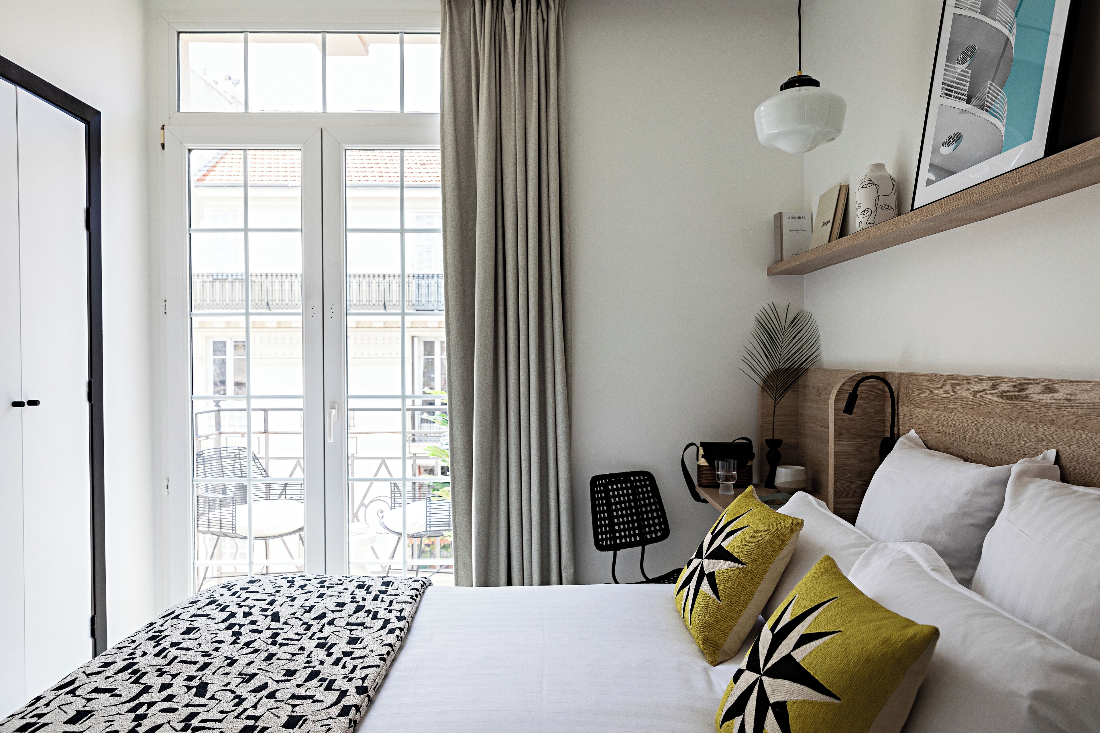 Literie de qualité supérieure, surmatelas, minibar