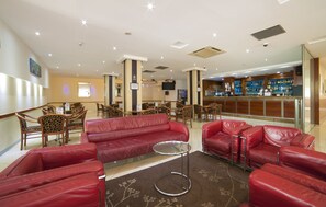 Lobby sitting area - Bella Vista Hotel (St. Paul's Bay)