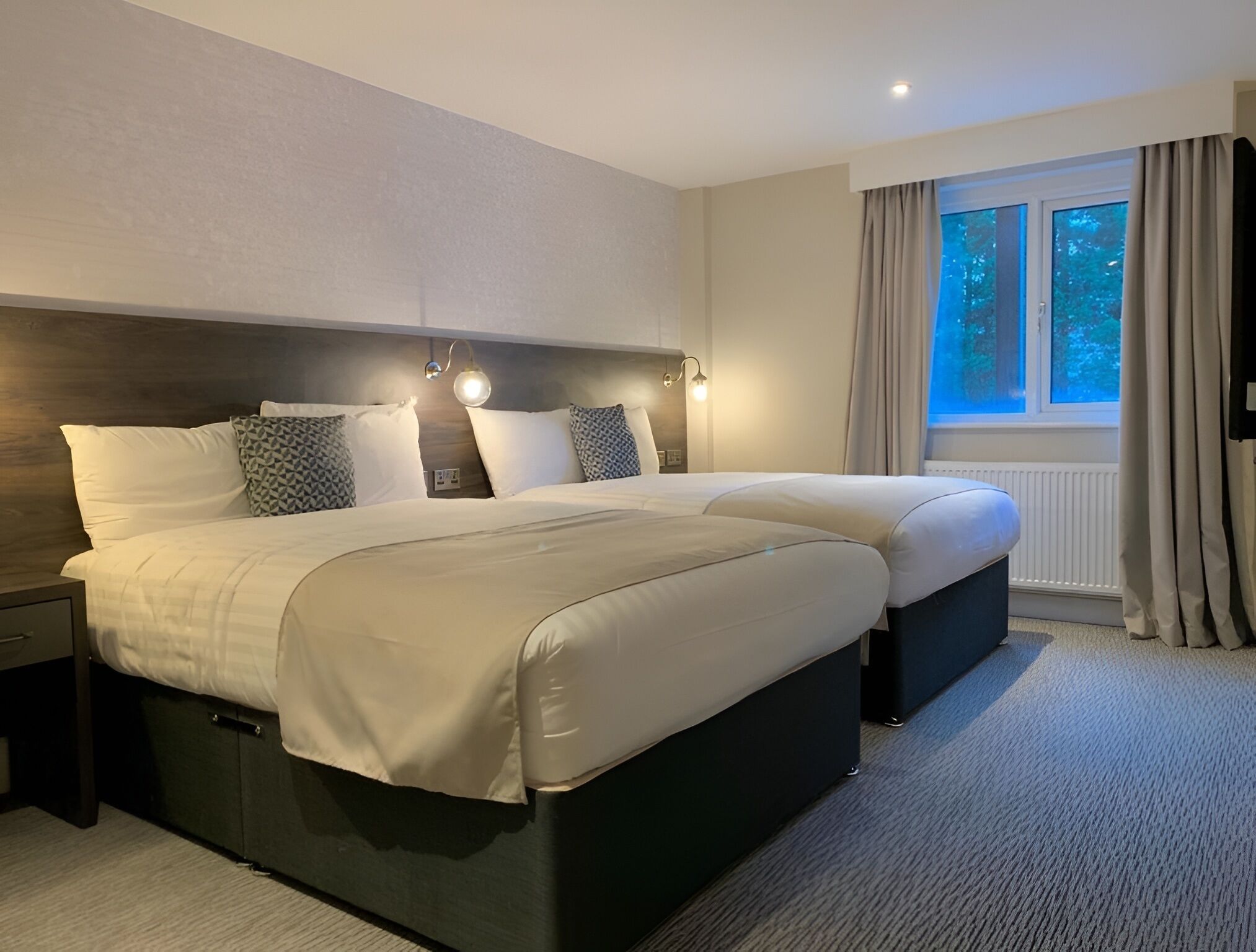 Perhehuone | Egyptinpuuvillaiset lakanat, ylelliset vuodevaatteet