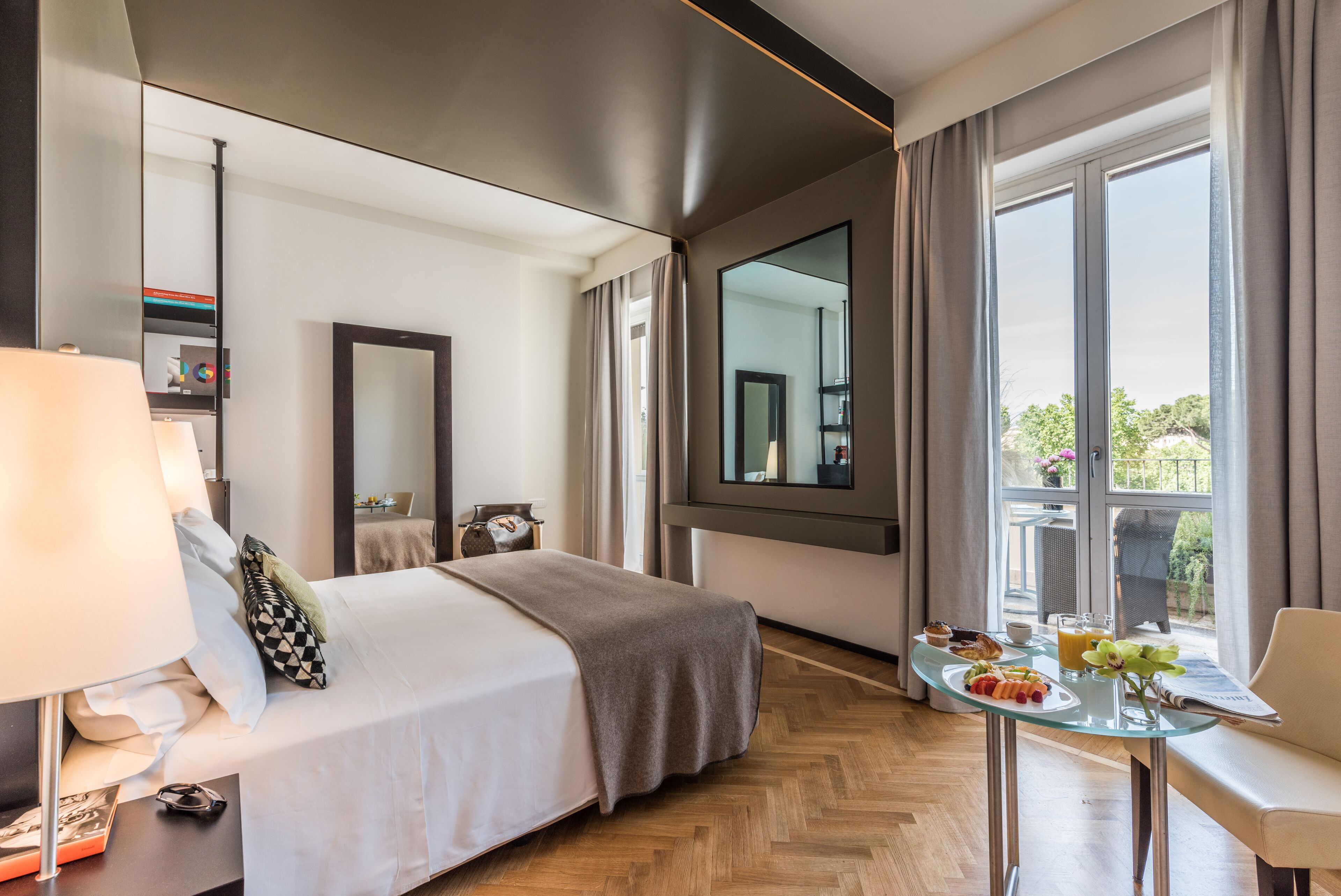 1 bedroom, premium bedding, pillow-top beds, minibar