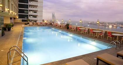 Carlton Tower Hotel
