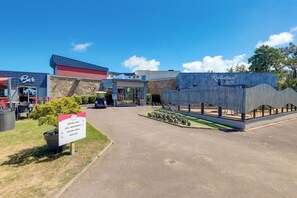 Front of property - Golf de St Samson (Pleumeur-Bodou)