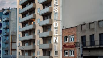 Façade de l’hébergement - soirée/nuit