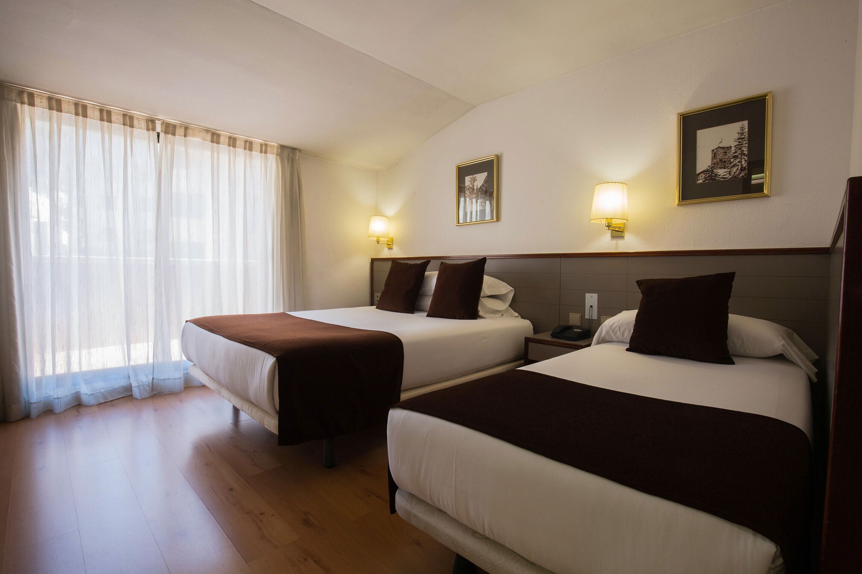 Hotel Comtes d'Urgell