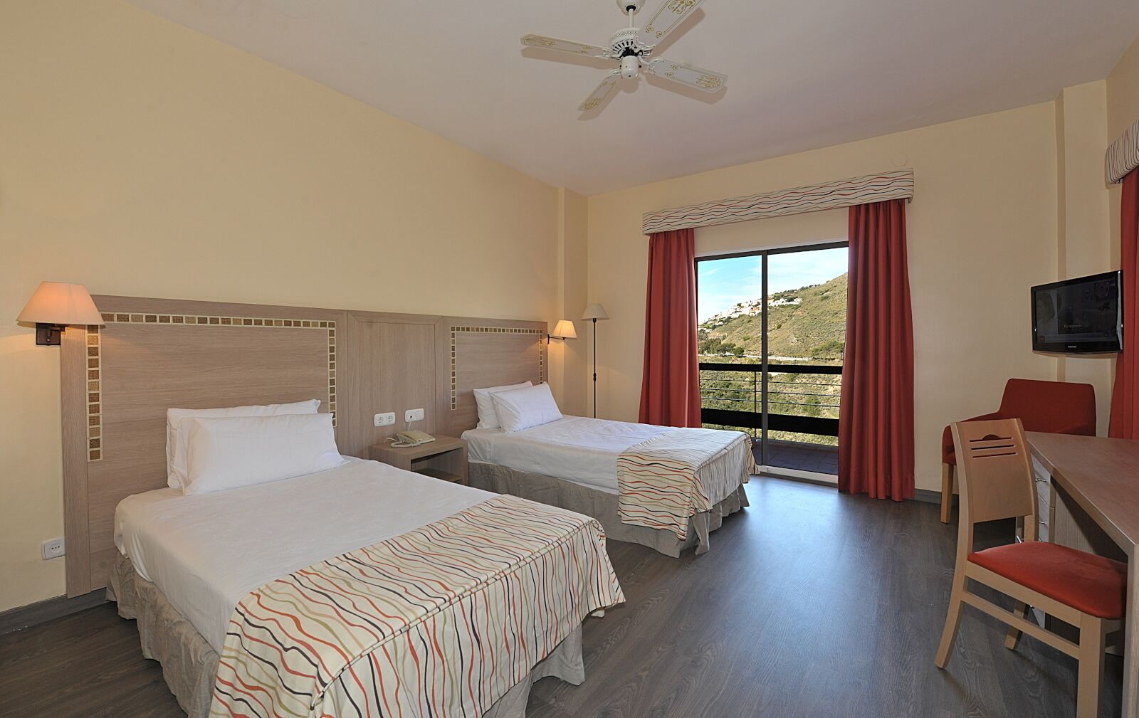 Foto - Hotel Salobreña Suites