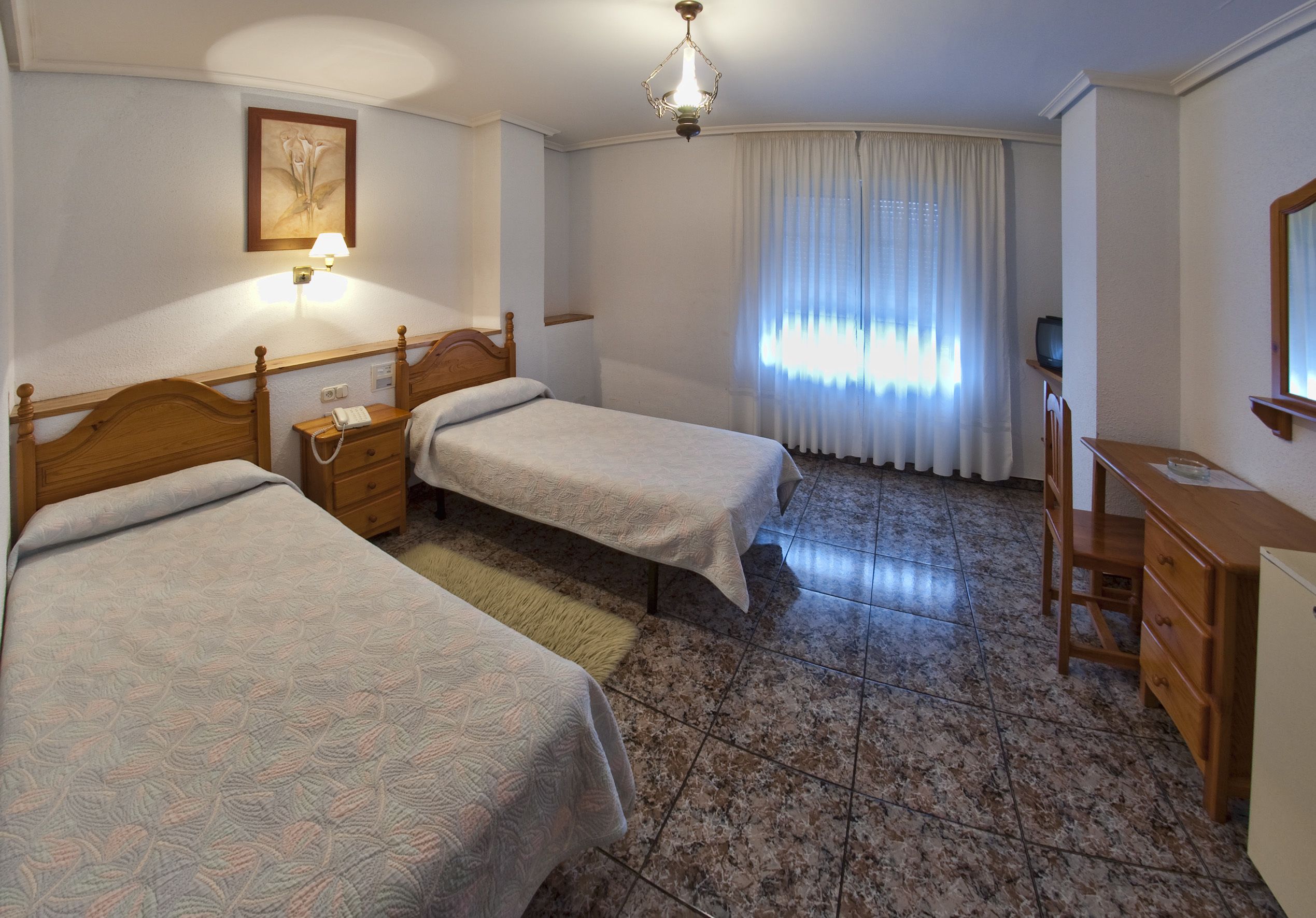 twin room | desk, blackout curtains, free wifi, bed sheets