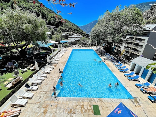 Hotel & Aparthotel Cosmos