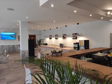 Restaurant. Apartamentos Puerta del Sur