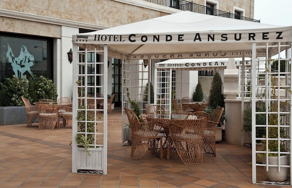 Terrace/patio - Hotel Conde Ansúrez (Valladolid)