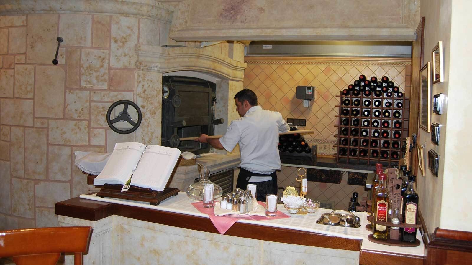 lunch and dinner served