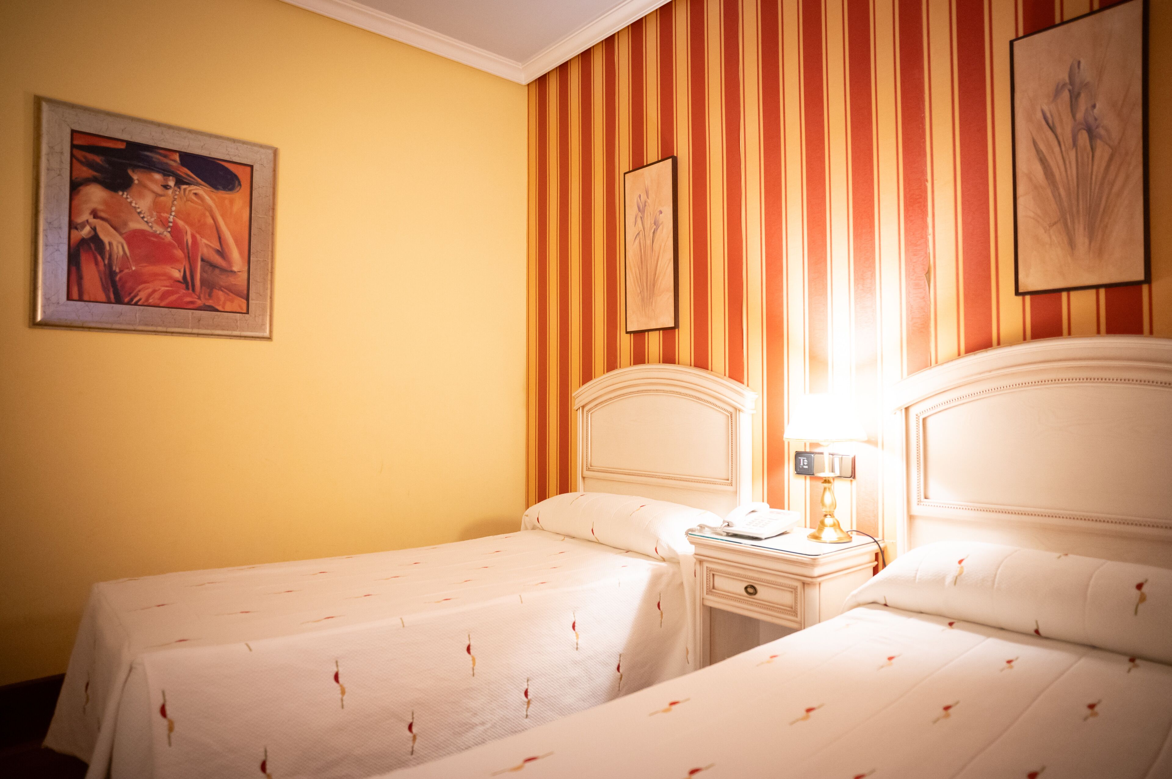 basic twin room, 2 single beds | 1 bedroom, desk, blackout curtains, soundproofing