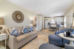 Familie cottage | Woonruimte | Televisie