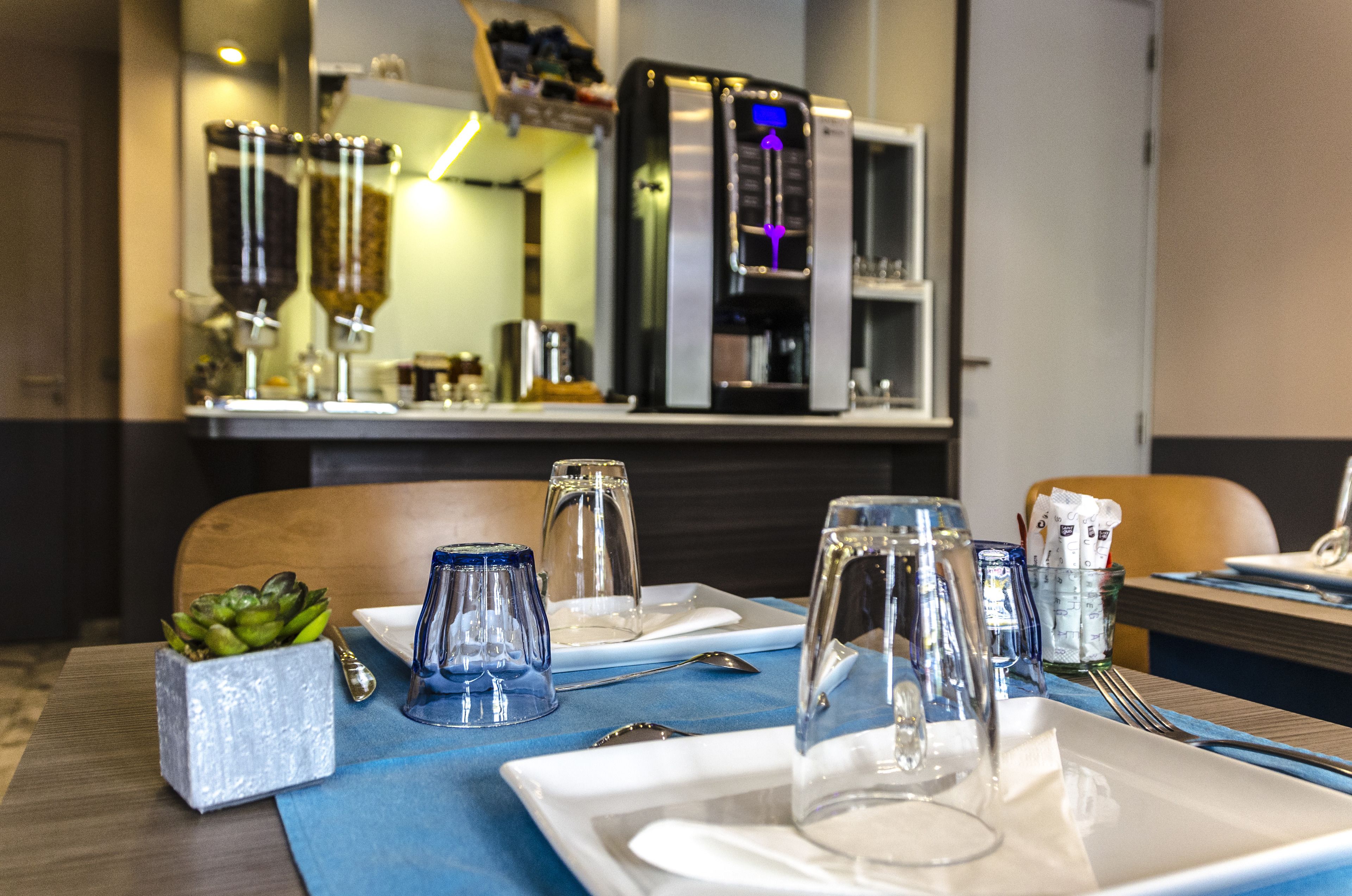 daily buffet breakfast (eur 12 per person)