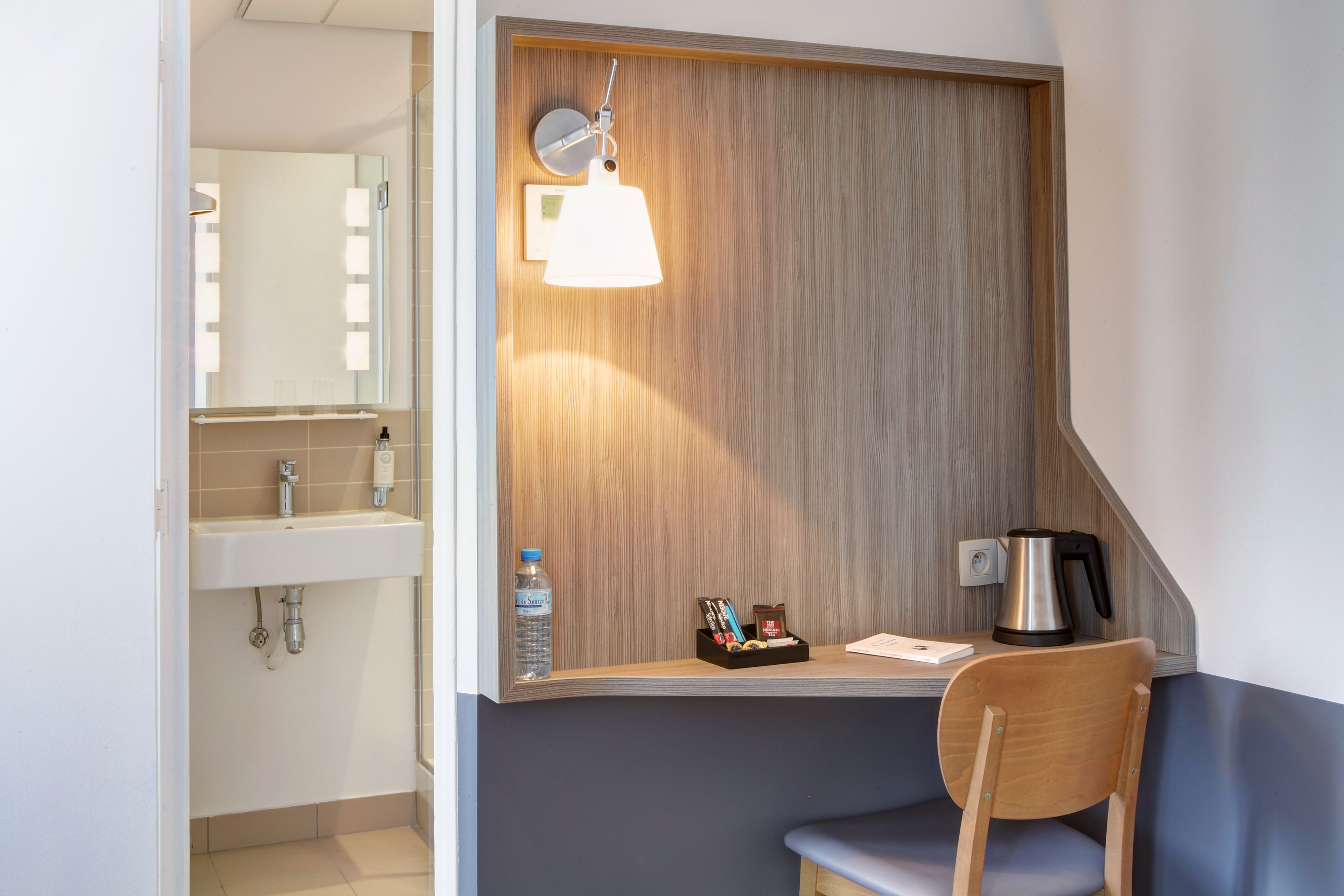 premium bedding, in-room safe, individually decorated, desk