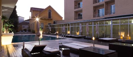 Indoor pool, outdoor pool, pool loungers