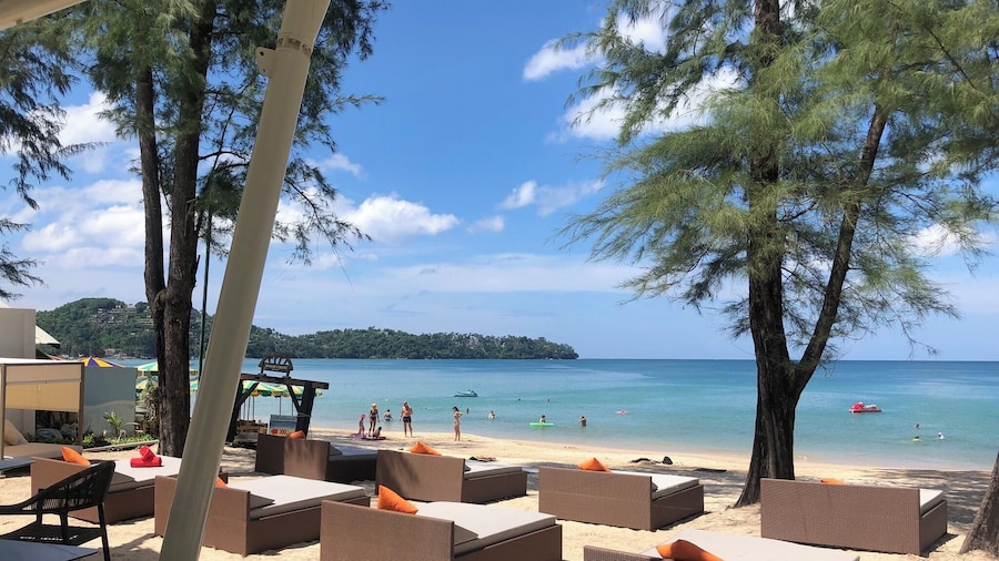Amora Beach Resort Phuket