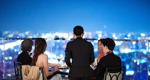 5 か所のレストラン、ディナーに営業 (フランス料理)