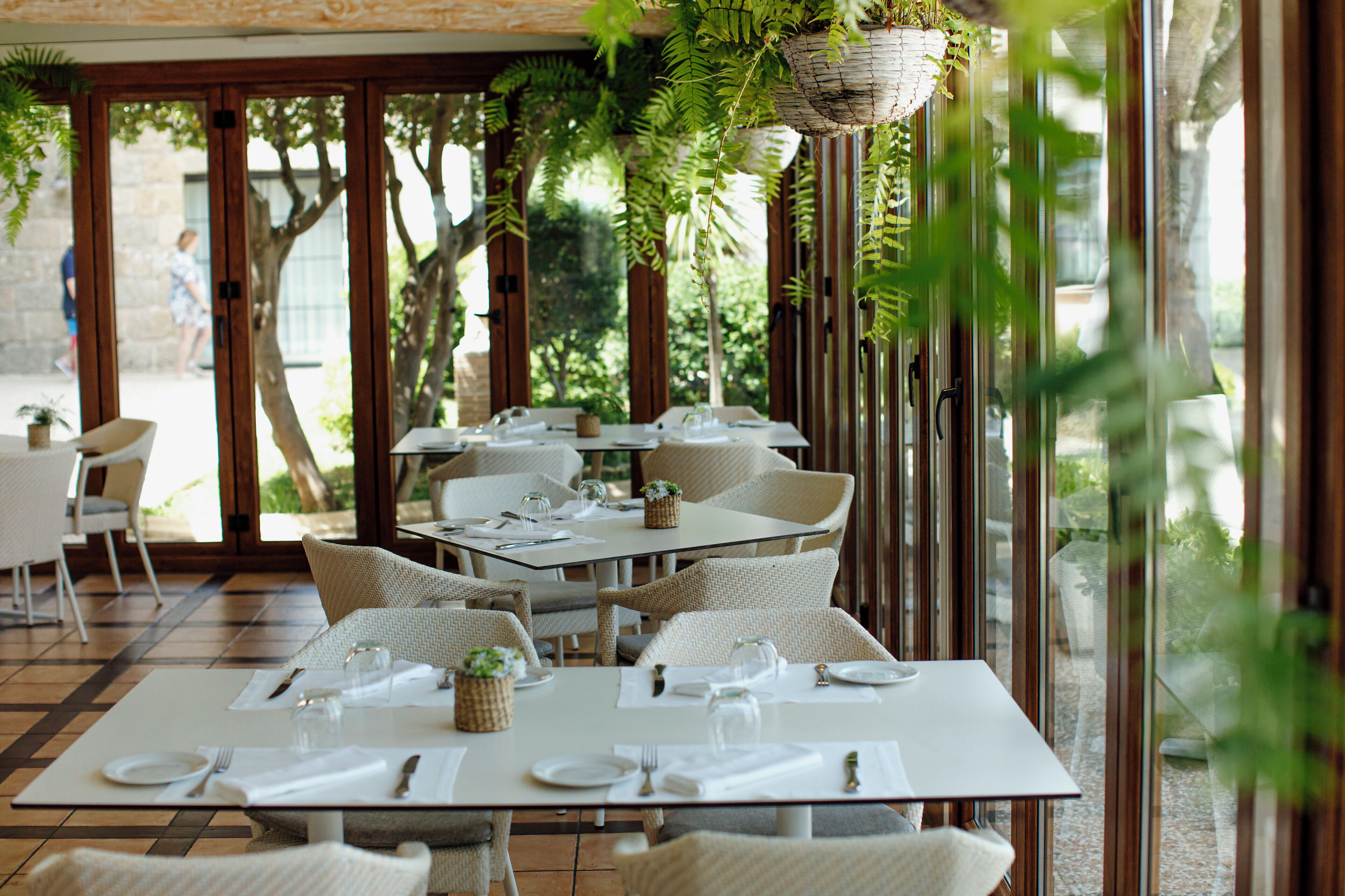 breakfast, lunch, dinner served; mediterranean cuisine