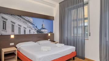 Chambre Double Économique | Couette en duvet d'oie, coffres-forts dans les chambres, Wi-Fi gratuit