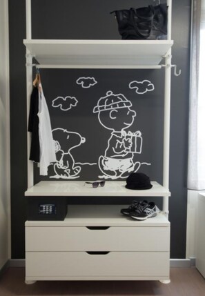 羽绒被、客房内保险箱、免费 WiFi、床单