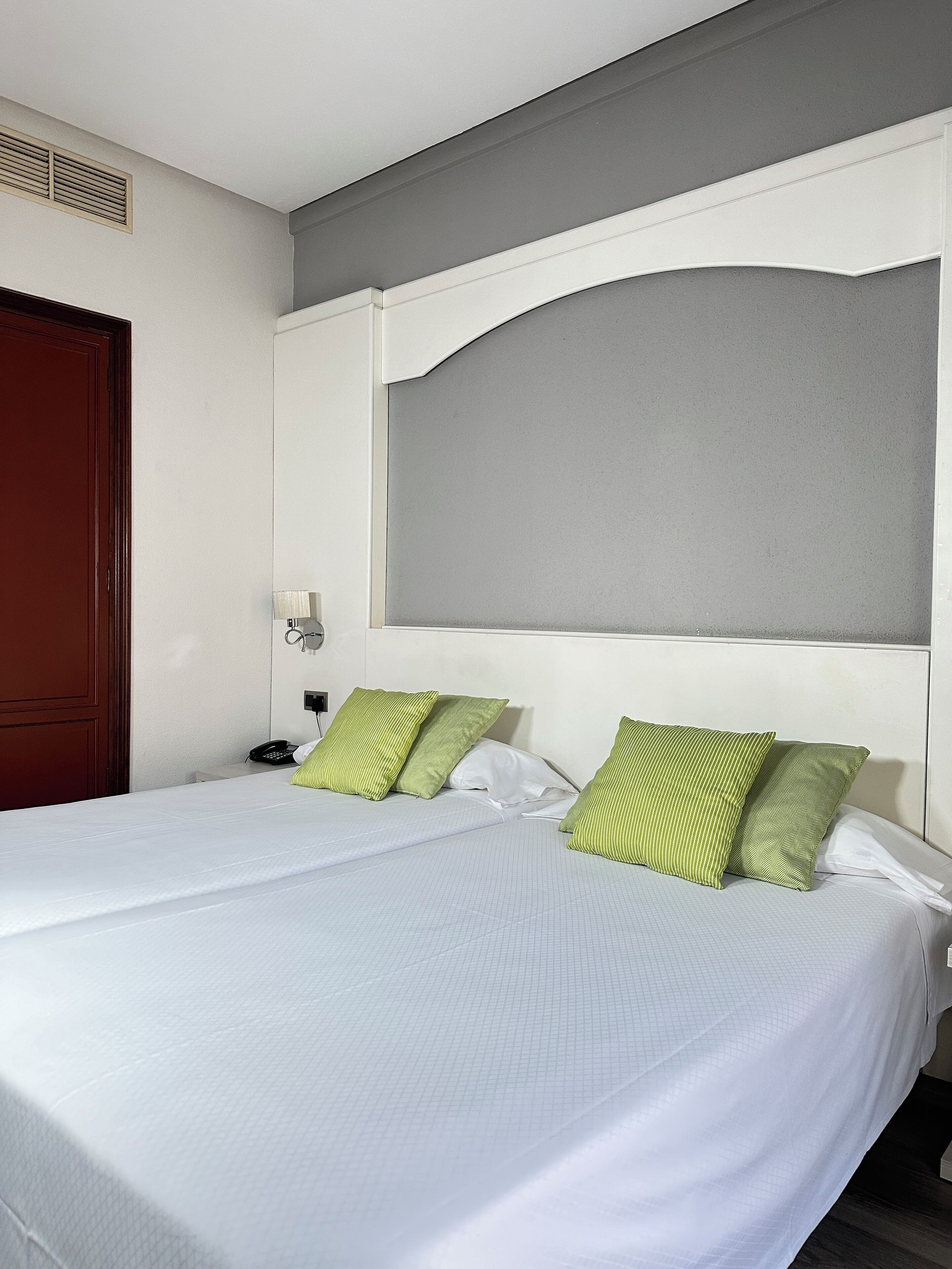 double or twin room, balcony | in-room safe, desk, blackout curtains, soundproofing