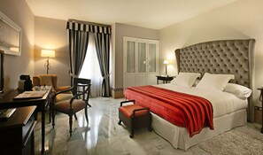 Studio Suite Junior | Seprai premium, selimut bulu angsa, minibar, dan brankas