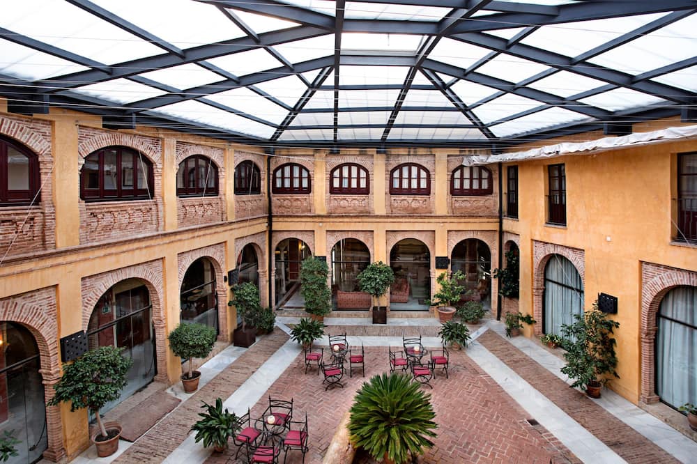 Hotel Alcázar de La Reina