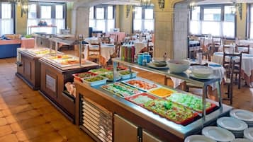 Daily buffet breakfast (EUR 8 per person)