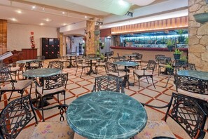 Bar (on property) - Hotel Vila de Calella (Calella)