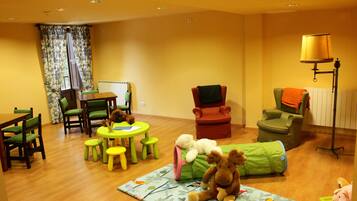 Area giochi per bambini (al coperto)