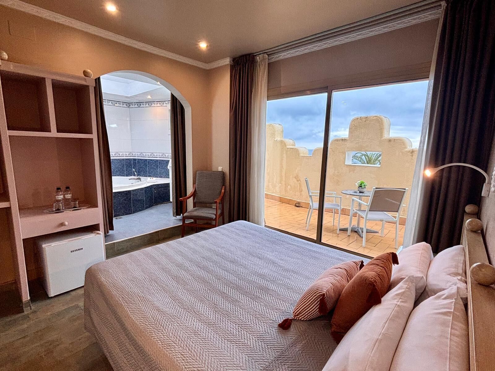 Superior Double Room, Sea View (with terrace) | In-room safe, free WiFi, bed sheets