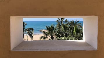 Habitación doble superior, vista al mar (with terrace) | Caja de seguridad en la habitación, wifi gratis y ropa de cama