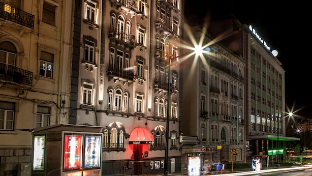 Front of property – evening/night - Hotel Expo Astoria (Lisbon)