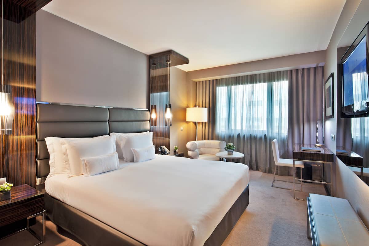 1 bedroom, minibar, in-room safe, desk