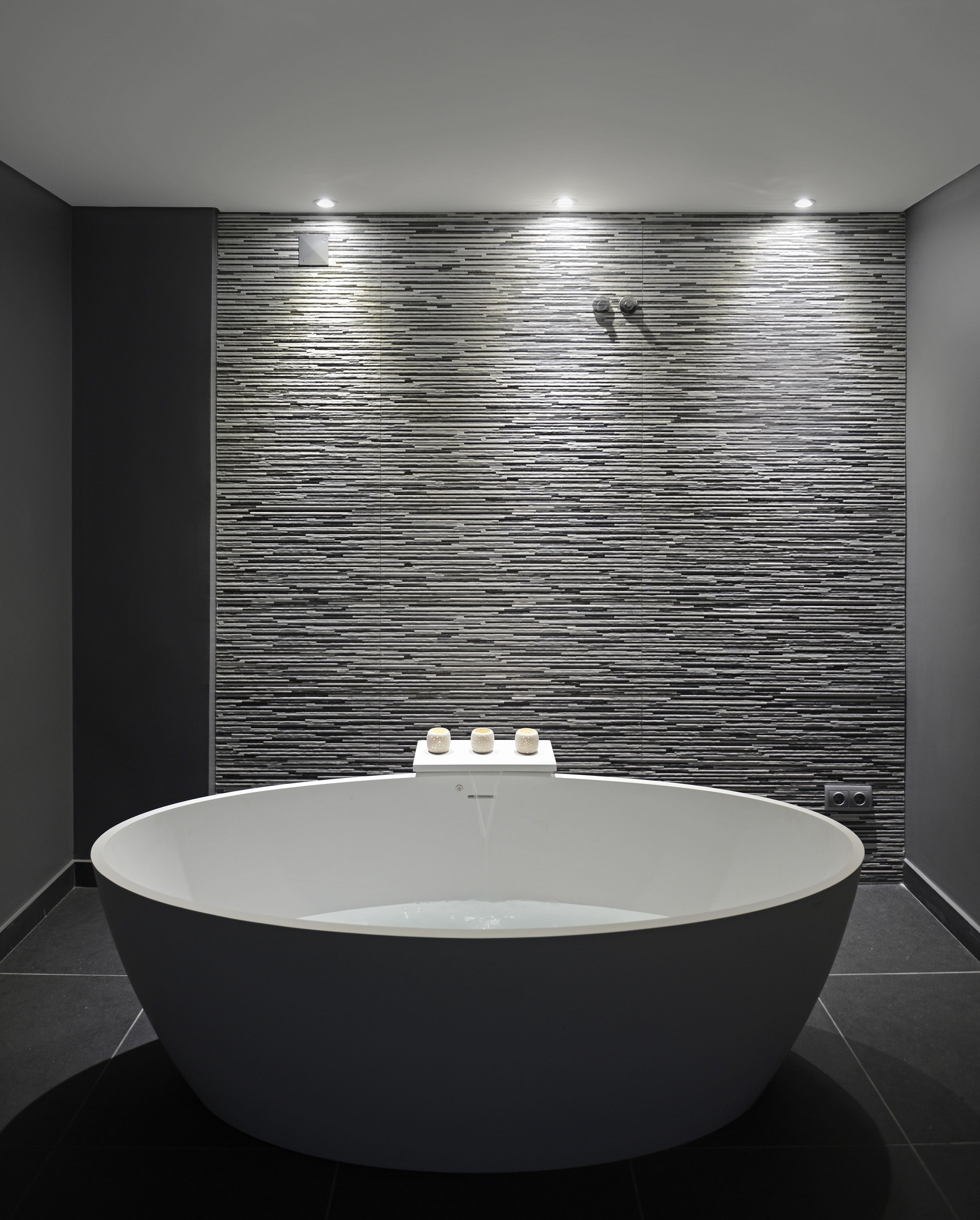 sauna, hot tub, turkish bath/hammam, aromatherapy, facials