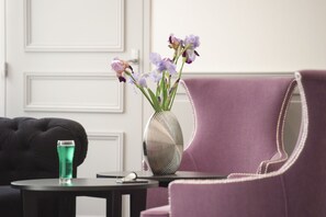 Sala de estar en el lobby