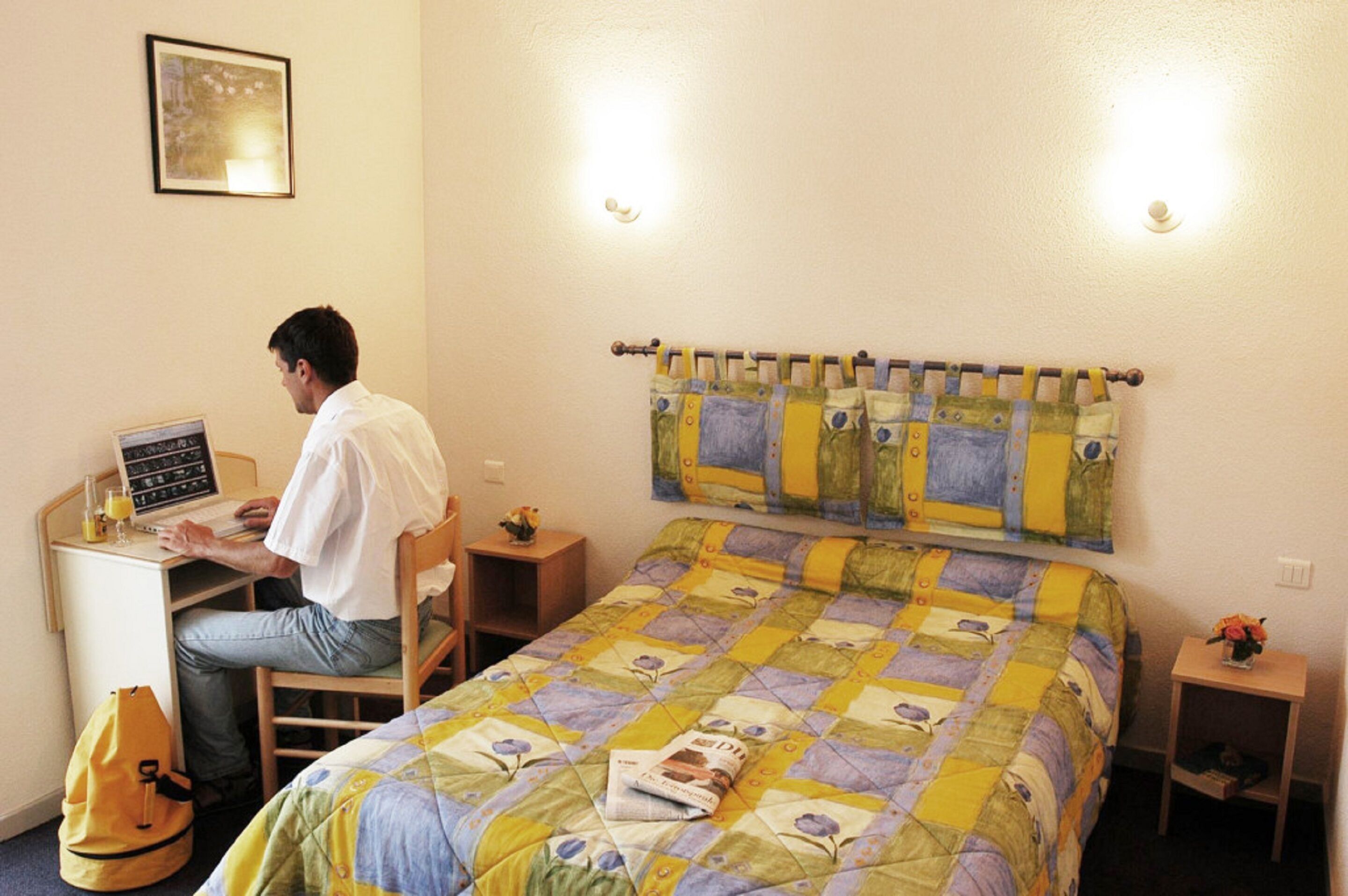 single room | 1 bedroom, premium bedding, desk, blackout curtains