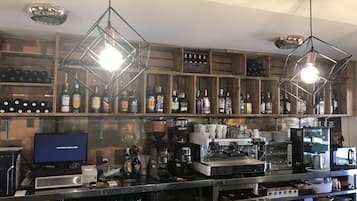 Bar (en la propiedad)