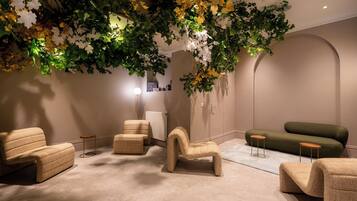 Colchones viscoelásticos, minibar, decoración individual