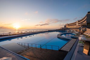 Seasonal outdoor pool