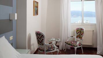 Huoneisto, 2 makuuhuonetta, valtamerinäköala | Tallelokero huoneessa, työpöytä, ilmaiset vauvansängyt, ilmainen Wi-Fi