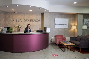 Reception - Hotel Vigo Plaza (Vigo)