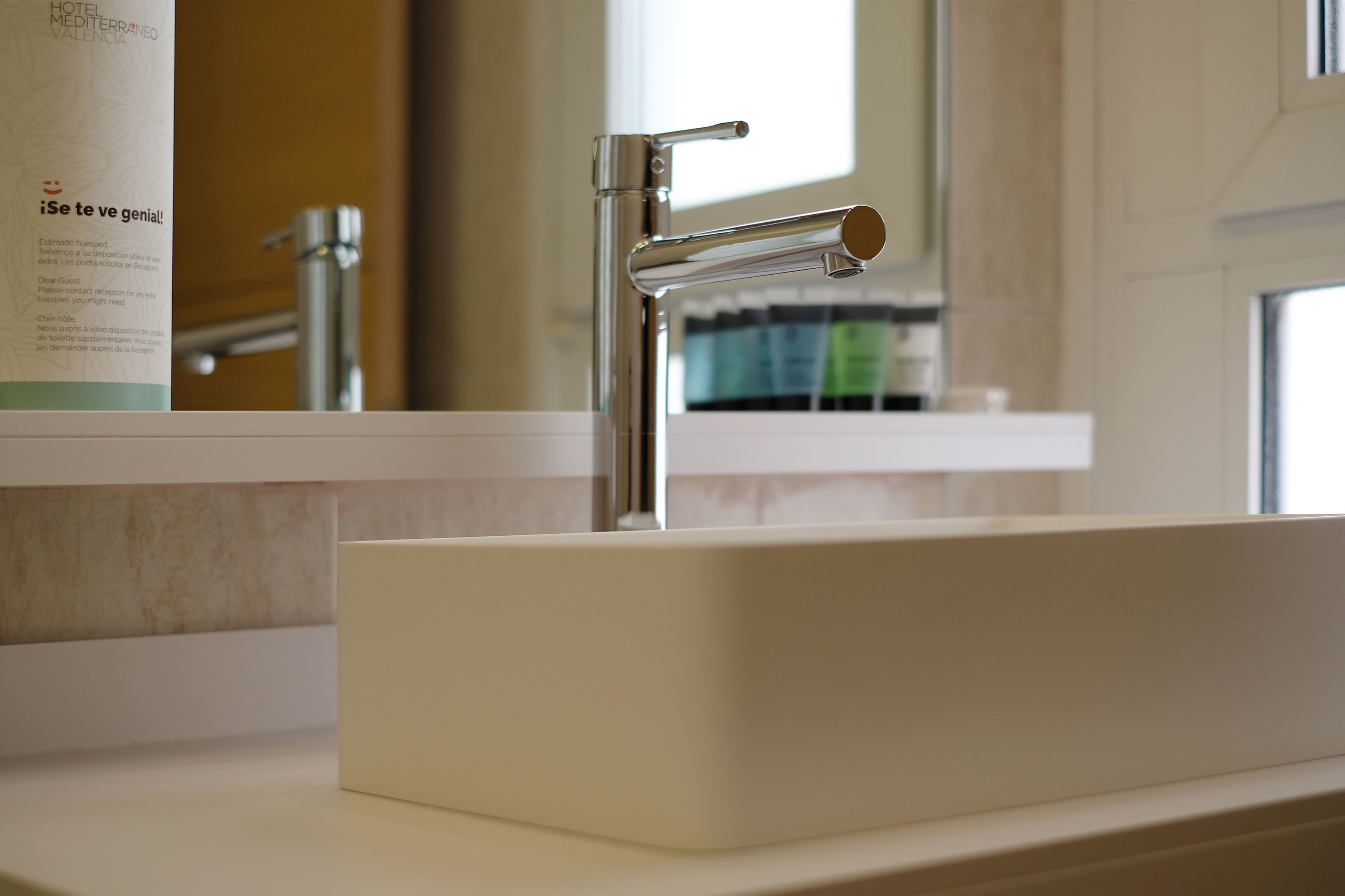 triple room | bathroom | shower, free toiletries, hair dryer, towels