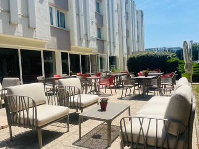 Brit Hotel Bordeaux Aéroport - Le Soretel