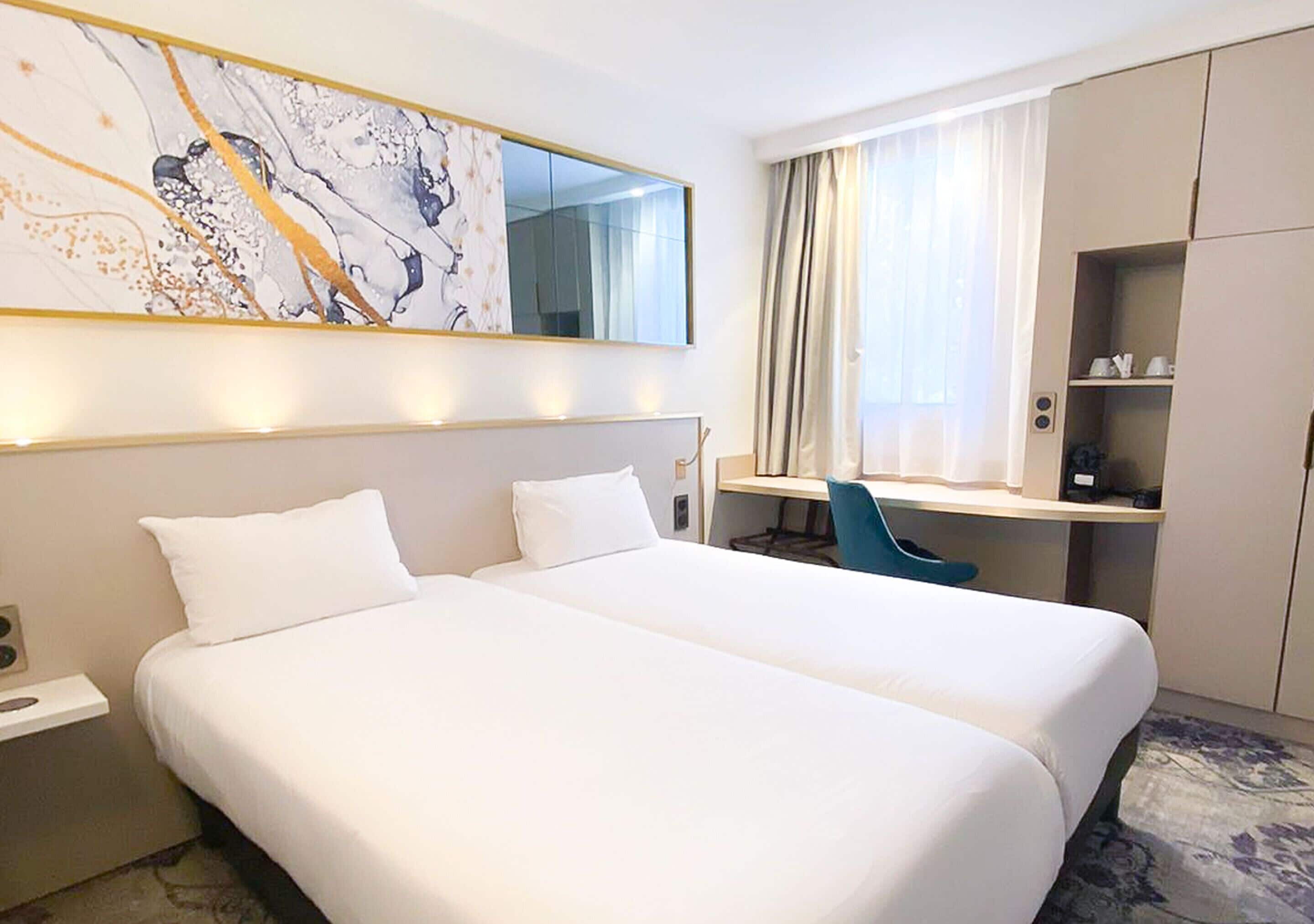 標準雙床房 | 高級寢具、書桌、筆電工作空間、隔音